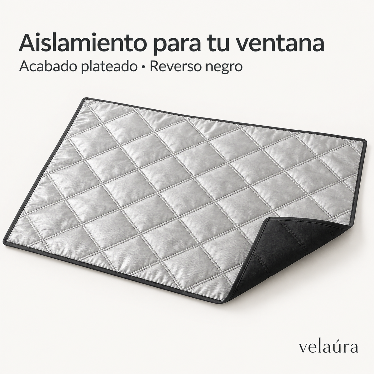 Acabado plateado y reverso negro
